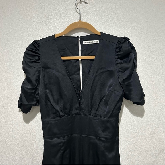 Abercrombie & Fitch black satin jumpsuit xs ruched sleeves - Picture 2 of 11